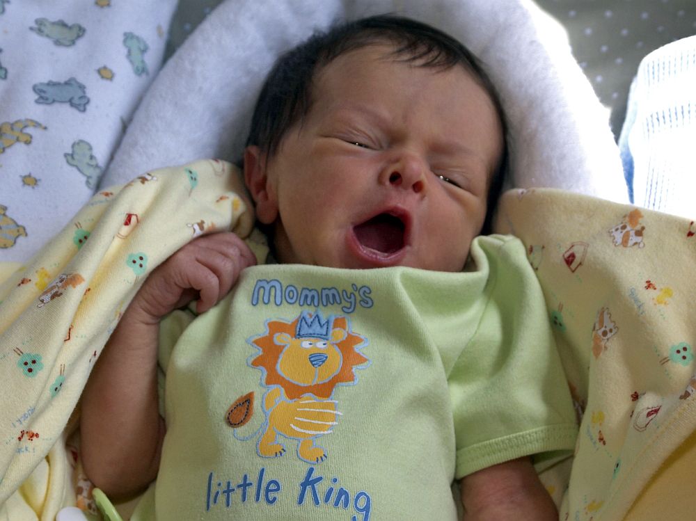 IMAGE: http://i255.photobucket.com/albums/hh124/DKCPhoto/sample%20photos/Braydenday1.jpg