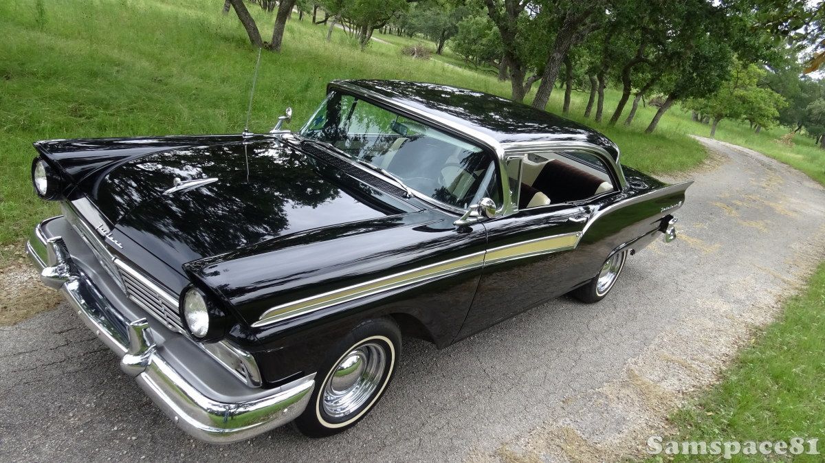 amt 57 ford fairlane