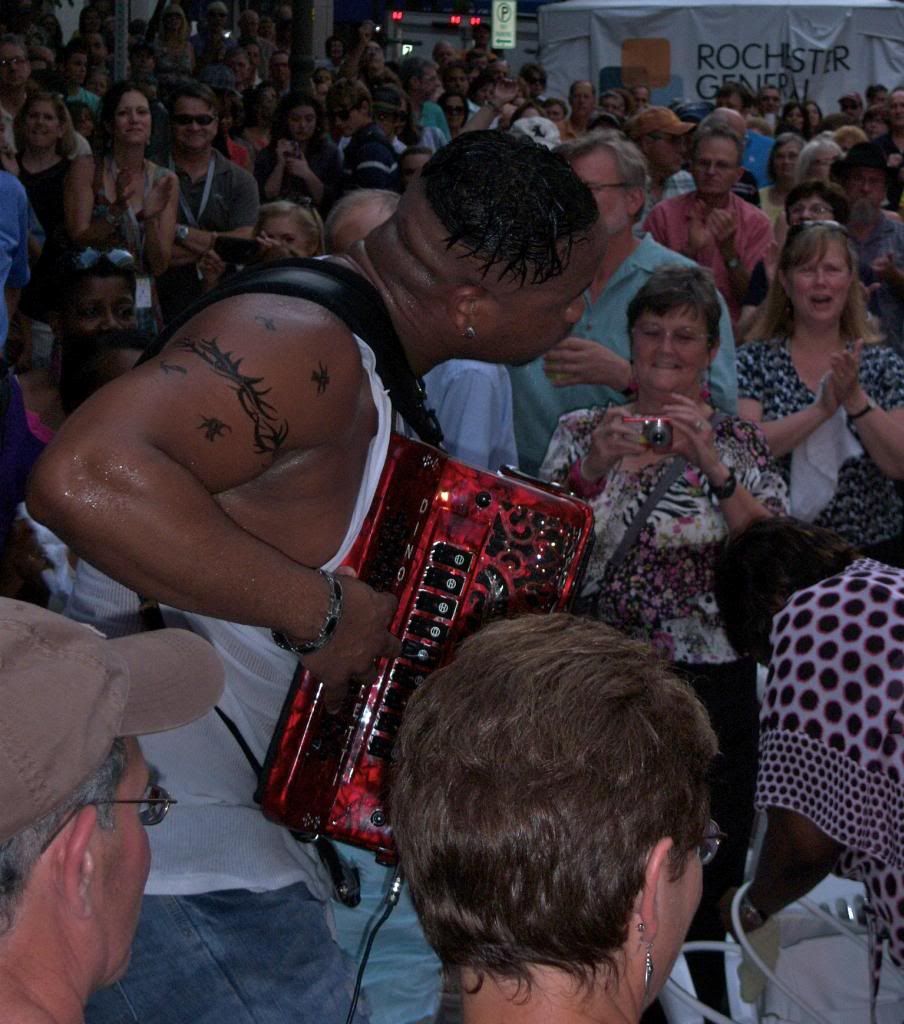 Dwayne Dopsie and the Zydeco Hellraisers in crowd