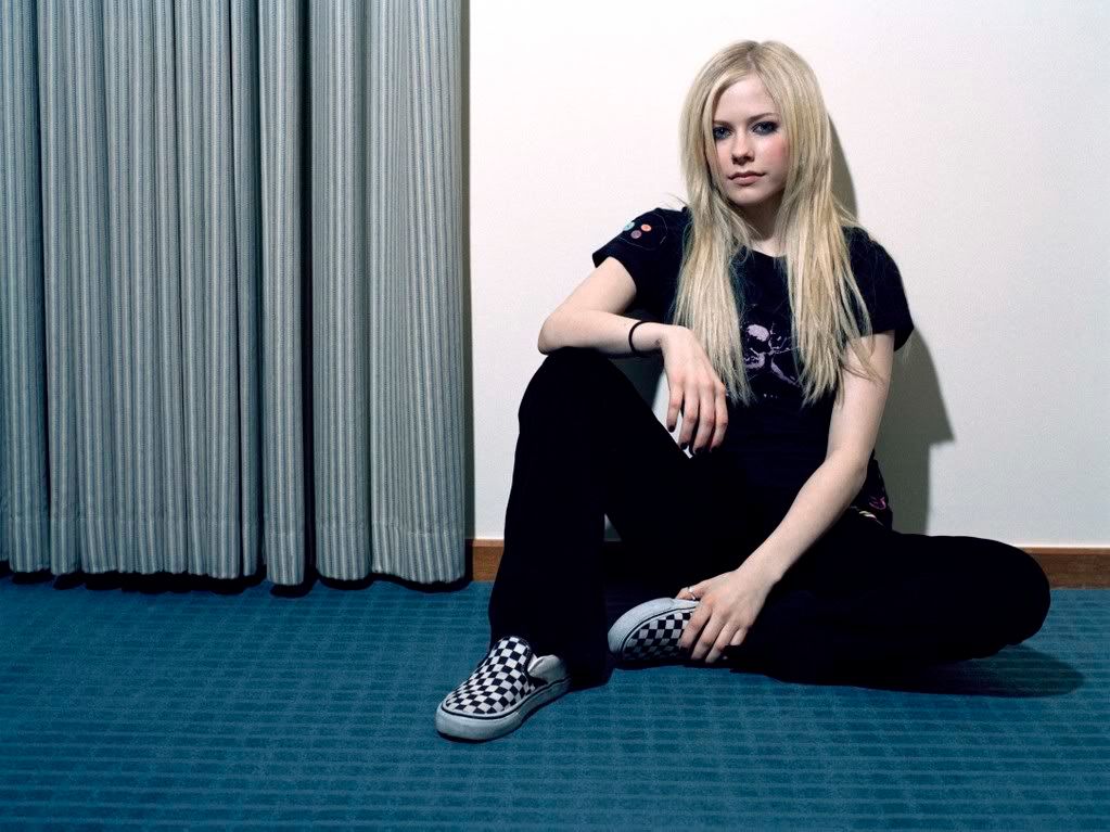 84383_avrilennon2.jpg