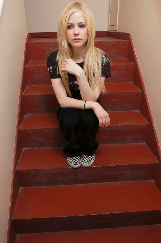 84425_avrilennon10.jpg