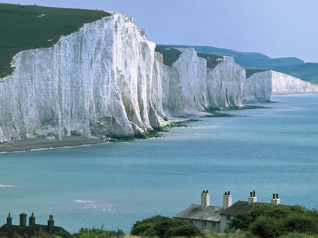 BeachyHeadandSevenSistersCliffsEast.jpg