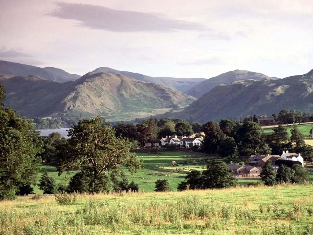 FellsNearUllswaterLakeDistrictEngla.jpg