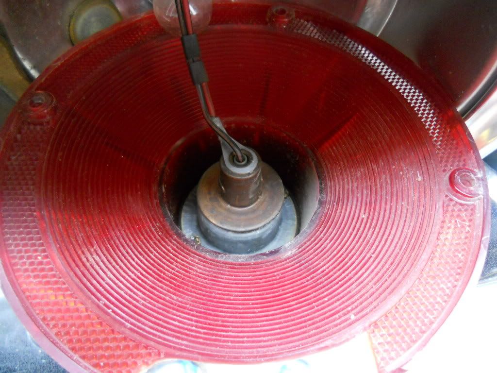 64 Tail Light Bulb Removal How? Ford Muscle Cars Tech Forum