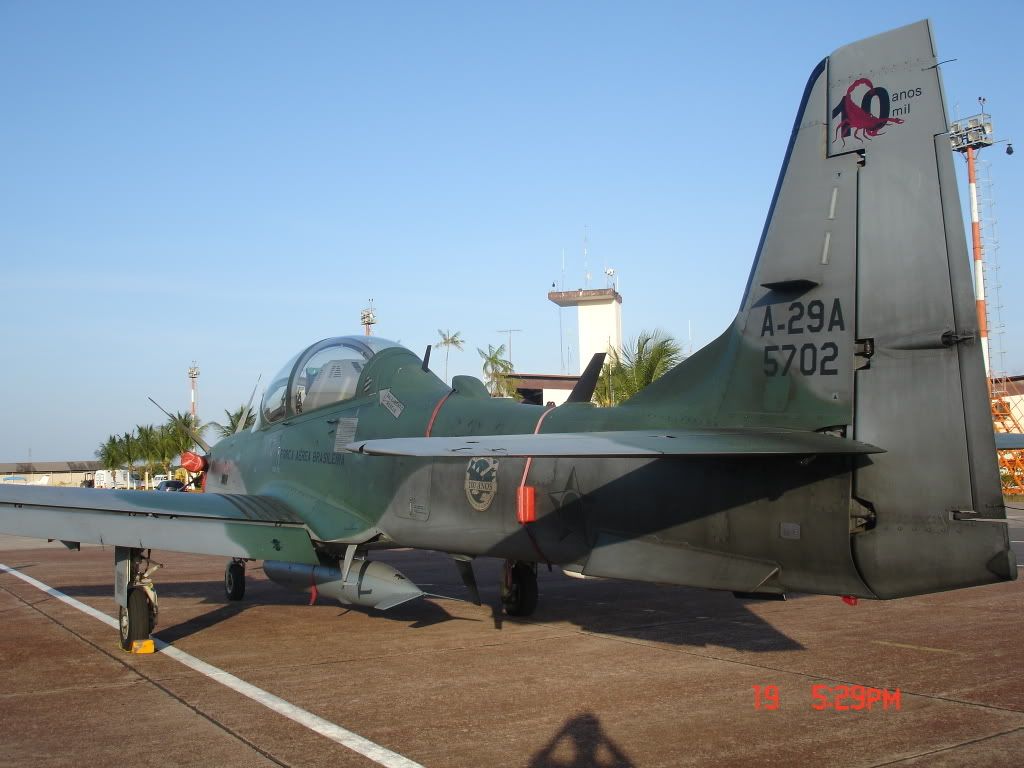 AeronavesA-29A-BdoEsquadroEscorp-2.jpg