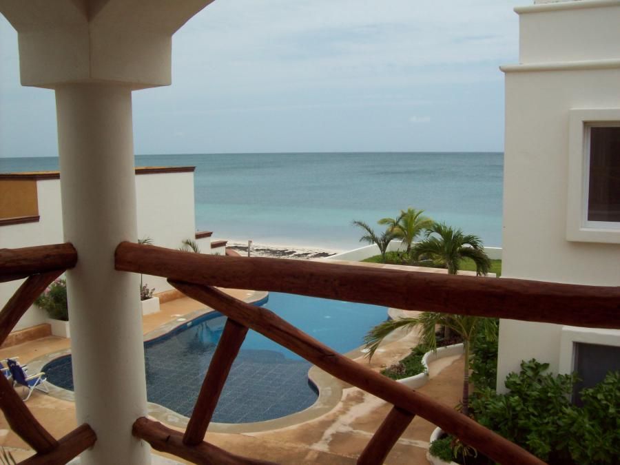  Puerto Morelos beachfront condo