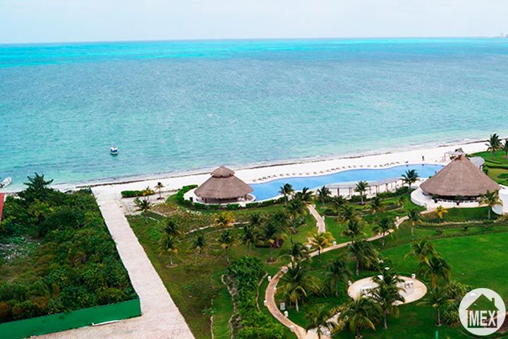 Exceptional beachfront view from this Punta Cancun Luxury condo